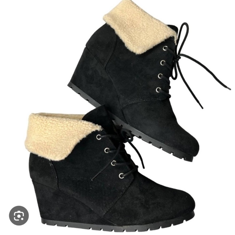New SM New York black booties